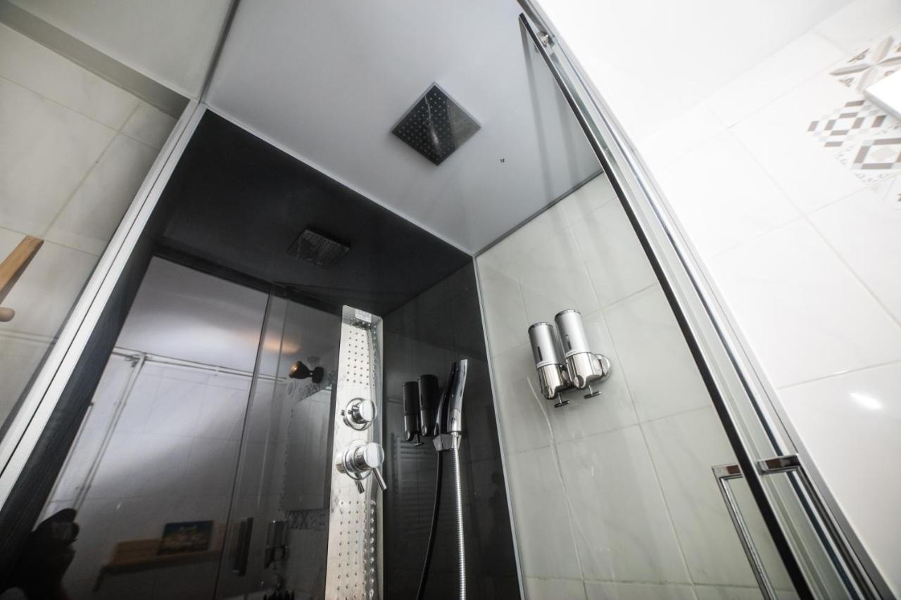 City Centre Hidden Gem! Apartment For Up To 3 People Брюссель Экстерьер фото