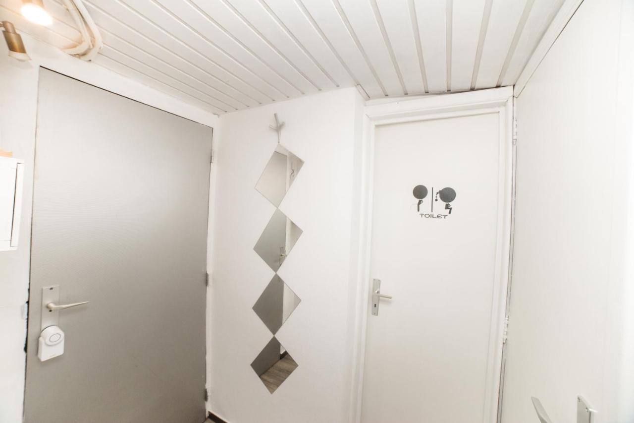 City Centre Hidden Gem! Apartment For Up To 3 People Брюссель Экстерьер фото